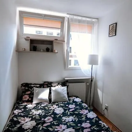 Apartment Przytulne Mieszkanie W Centrum Warsaw